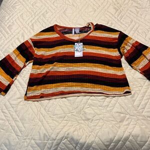 NWT bell sleeve crop top